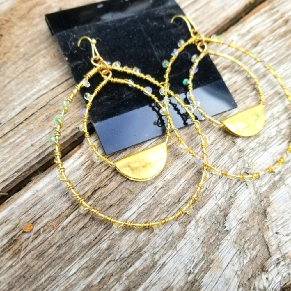NEW! CCD HAMMERED METAL & BEADED HOOP EARRINGS! - Picture 4 of 5